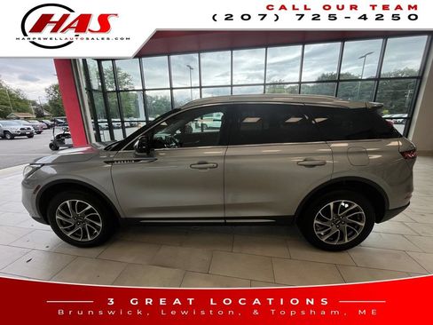 Used 2022 Lincoln Corsair AWD w/ Equipment Group 101A image 2