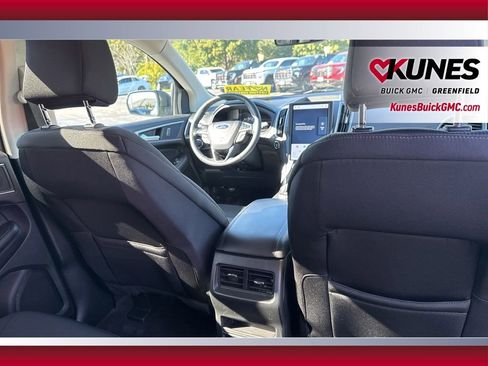 Used 2024 Ford Edge SEL image 47