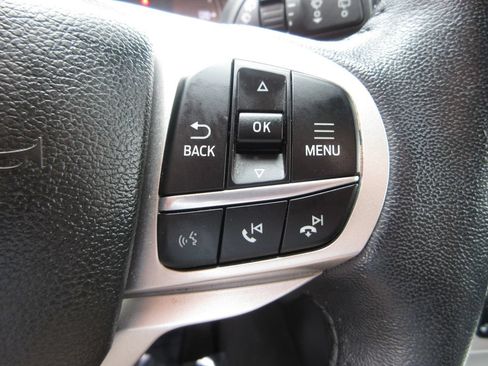 Certified 2023 Ford Explorer XLT w/ Equipment Group 202A RWD image 17