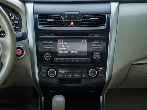 Used 2013 Nissan Altima 2.5 SV w/ 2.5SV Convenience Pkg image 21