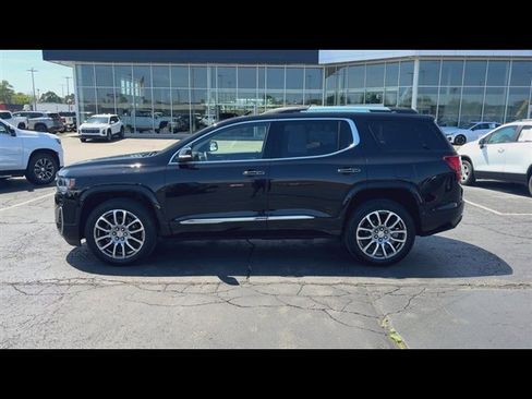 Used 2023 GMC Acadia Denali w/ Denali Technology Package AWD/4WD image 5