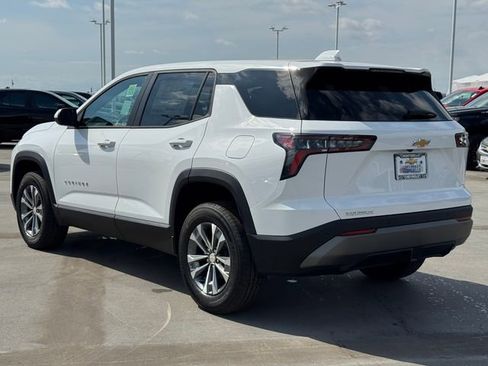 New 2026 Chevrolet Equinox LT image 3