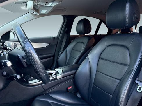 Used 2015 Mercedes-Benz C 300 4MATIC Sedan image 5