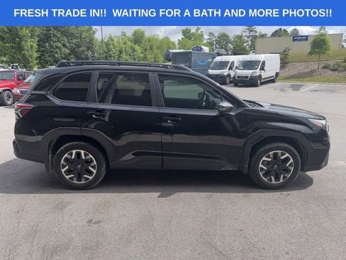 Used 2025 Subaru Forester Premium w/ Convenience Package #1 AWD/4WD image 7