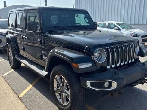 Used 2021 Jeep Wrangler Unlimited Sahara AWD/4WD image 2