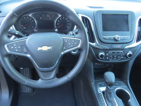 Used 2024 Chevrolet Equinox LT image 18