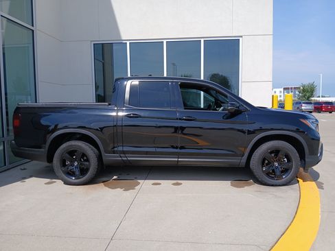 Used 2023 Honda Ridgeline Black Edition image 6
