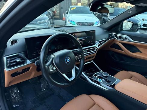 Used 2023 BMW i4 eDrive35 w/ Premium Package image 18