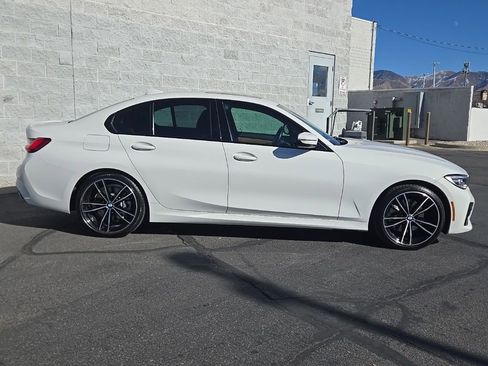 Used 2022 BMW 330i xDrive Sedan w/ M Sport Package image 2