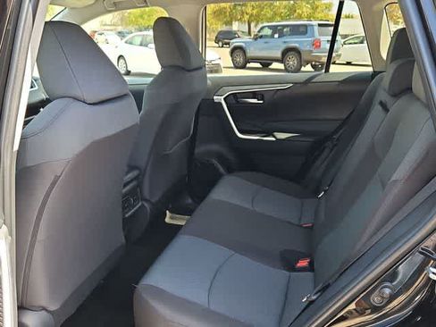 Used 2025 Toyota RAV4 XLE FWD image 16