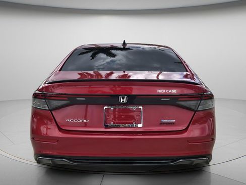 Used 2025 Honda Accord Sport image 6