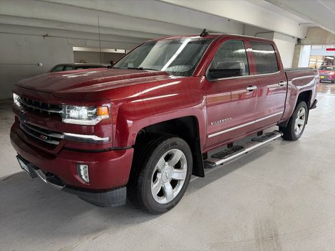 Used 2017 Chevrolet Silverado 1500 LTZ Z71 AWD/4WD image 3
