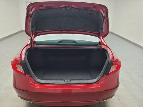 Used 2018 Honda Accord LX image 29