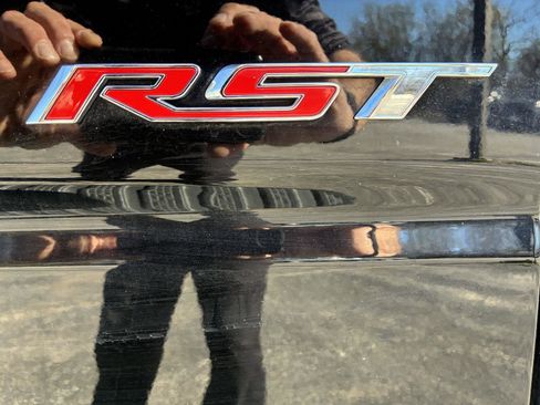 Used 2019 Chevrolet Silverado 1500 RST AWD/4WD image 29