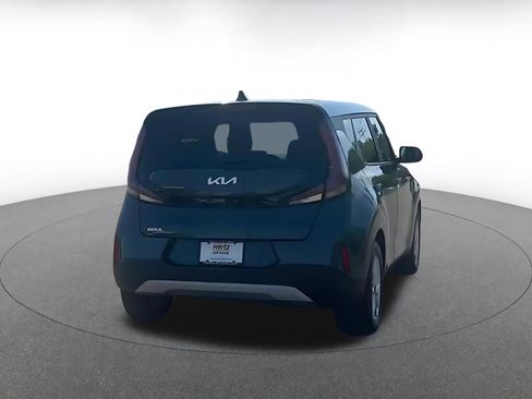 Used 2025 Kia Soul LX w/ LX Technology Package FWD image 12