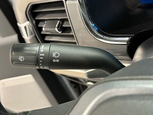 Used 2023 Ford F150 Lariat image 21