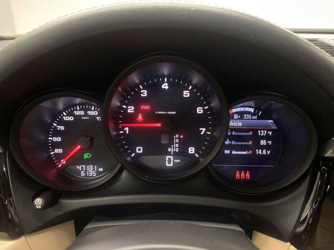 Used 2021 Porsche Macan AWD/4WD image 14
