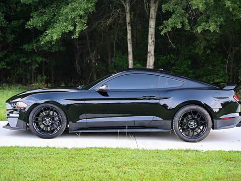 Used 2019 Ford Mustang GT Premium w/ GT Performance Package RWD image 34