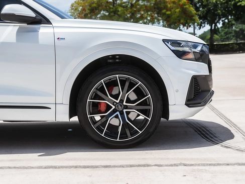 Used 2020 Audi Q8 Premium Plus AWD/4WD image 4