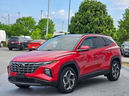 Used 2023 Hyundai Tucson Limited AWD/4WD image 3