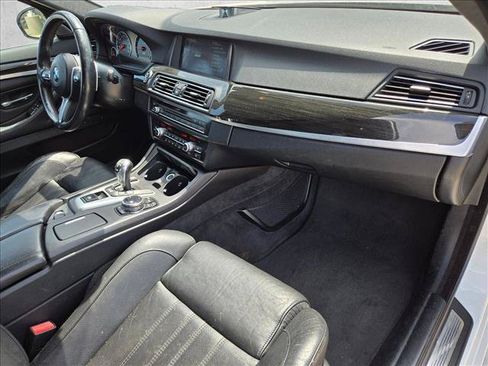 Used 2014 BMW M5 RWD image 21