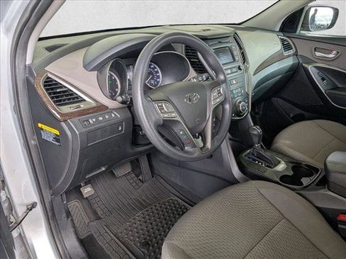 Used 2017 Hyundai Santa Fe Sport image 9