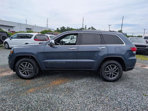 Used 2021 Jeep Grand Cherokee Limited w/ Premium Lighting Group AWD/4WD image 2