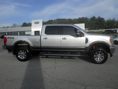 Used 2017 Ford F350 Lariat w/ Lariat Ultimate Package image 7