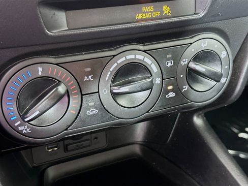 Used 2018 MAZDA MAZDA3 Sport FWD image 16