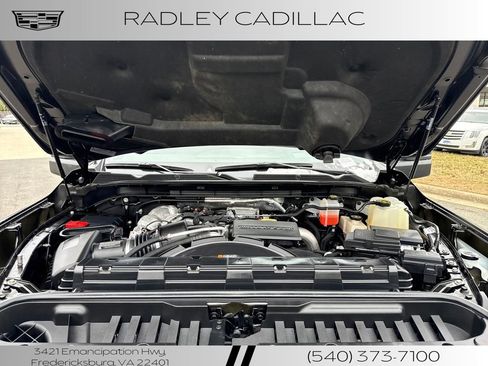 Used 2022 GMC Sierra 3500 Denali w/ Denali Black Diamond Edition image 11