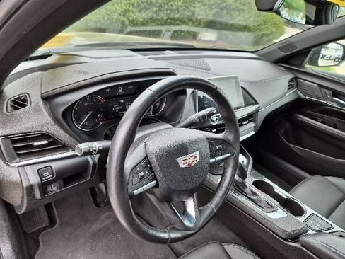 Used 2023 Cadillac CT4 Luxury w/ Cold Weather Package AWD/4WD image 13