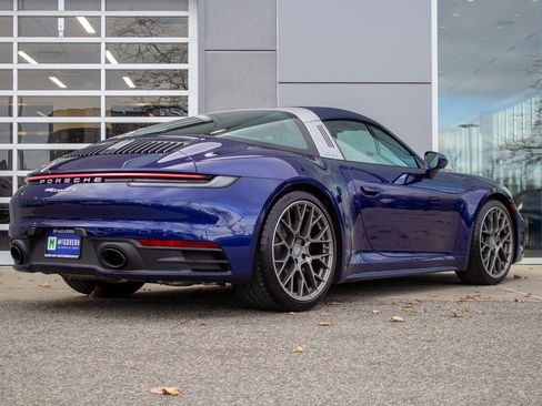 Used 2024 Porsche 911 Targa 4S w/ Premium Package image 10