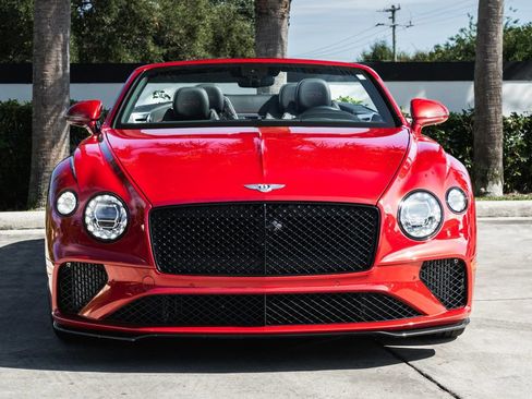 Used 2024 Bentley Continental GT Speed image 13