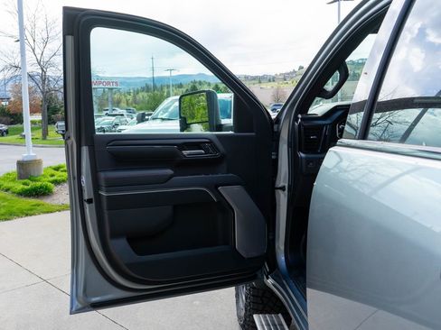 New 2026 GMC Sierra 2500 AT4X w/ AT4X AEV Edition AWD/4WD image 18