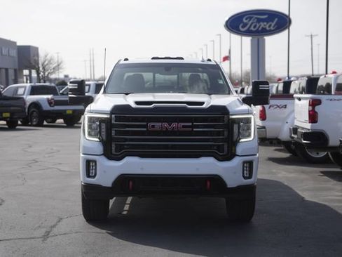 Used 2022 GMC Sierra 3500 AT4 image 3