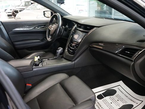 Used 2018 Cadillac CTS Vsport Premium Luxury RWD image 45