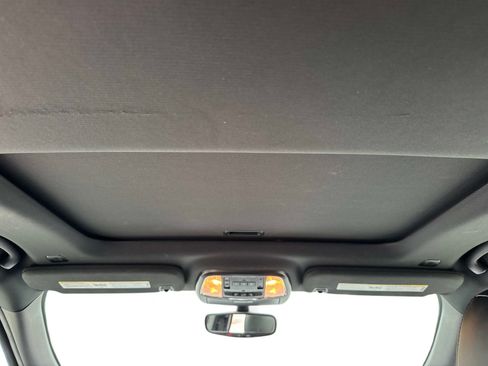 Used 2020 Jeep Grand Cherokee Altitude AWD/4WD image 18