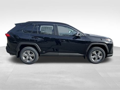 New 2025 Toyota RAV4 XLE image 6