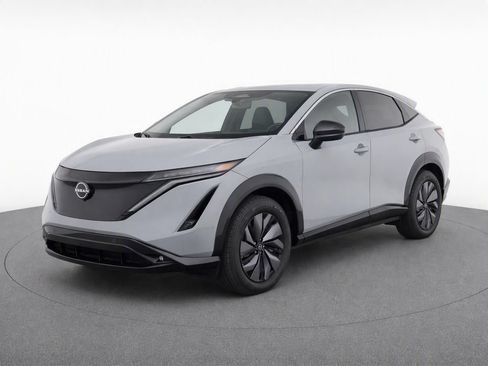 Used 2024 Nissan Ariya FWD image 2