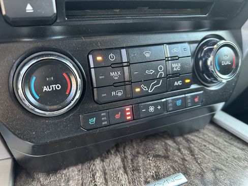 Used 2018 Ford F250 Lariat w/ Lariat Value Package image 9