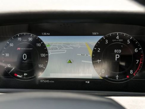 Used 2018 Land Rover Range Rover Velar R-Dynamic SE image 19
