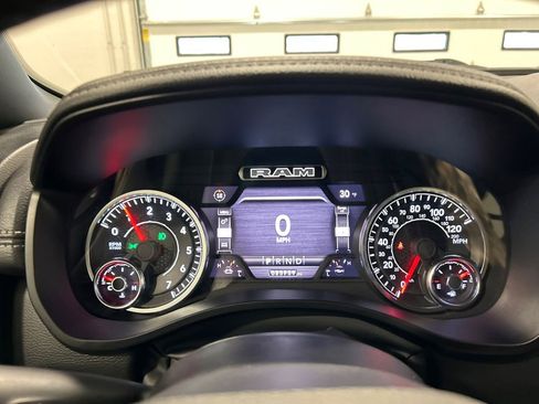 Used 2024 RAM 1500 Laramie image 22