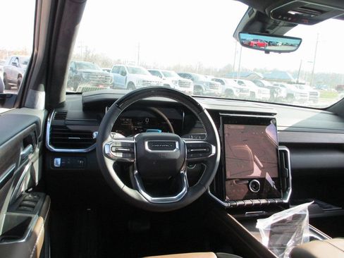 New 2026 GMC Acadia Denali Ultimate image 15