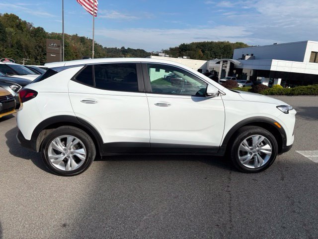 Used 2024 Buick Encore GX Preferred w/ Comfort Package AWD/4WD image 6