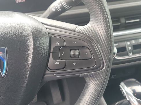 Used 2024 Buick Envista Preferred FWD image 23