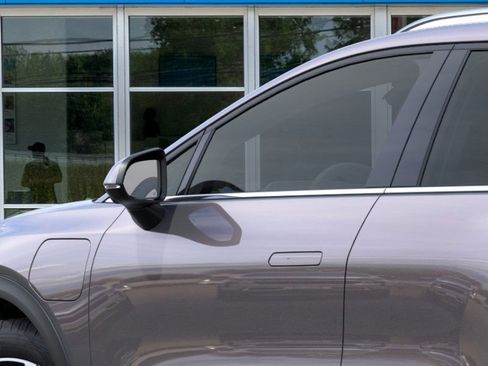 New 2026 Chevrolet Equinox EV LT image 12