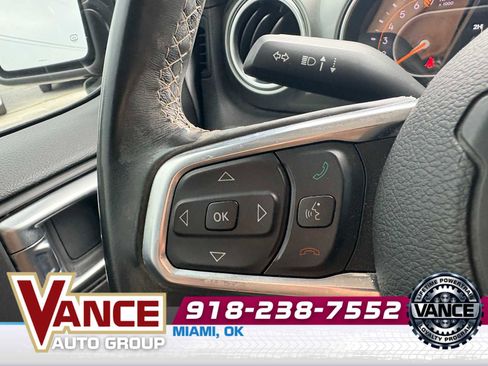 Used 2020 Jeep Gladiator Overland w/ Trailer Tow Package AWD/4WD image 30