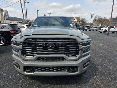 New 2026 RAM 2500 Big Horn AWD/4WD image 2