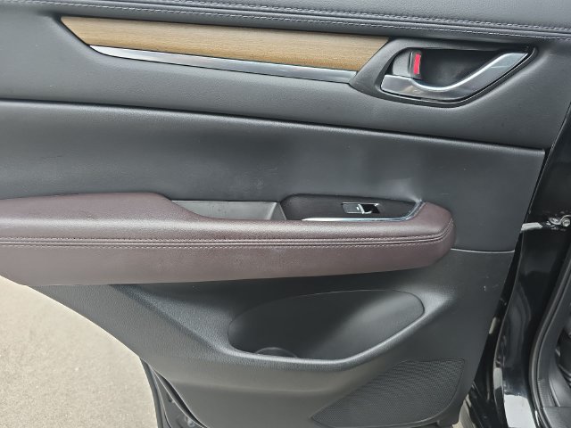 Used 2019 MAZDA CX-5 Signature AWD/4WD image 17