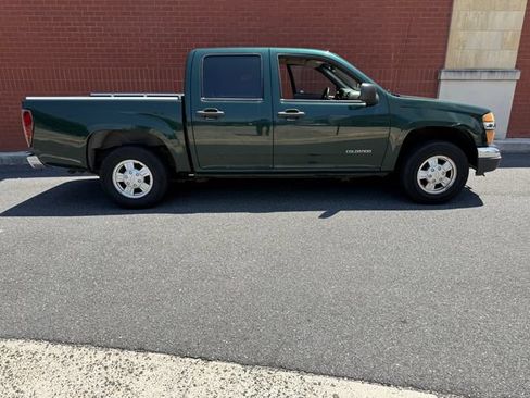 Used 2005 Chevrolet Colorado LS RWD image 2